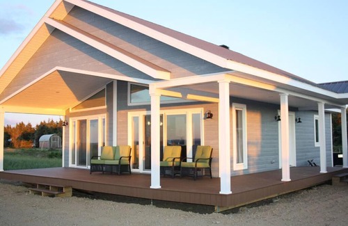 Caraquet Apartment | Luxueux chalet sur la plage - Baie des Chaleurs