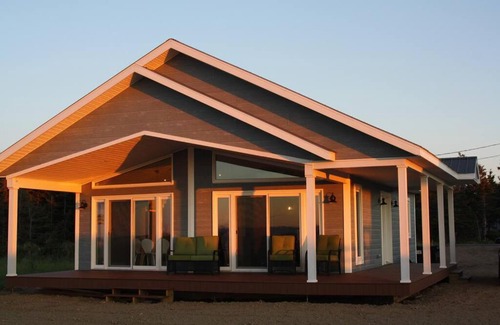 Caraquet Apartment | Luxueux chalet sur la plage - Baie des Chaleurs