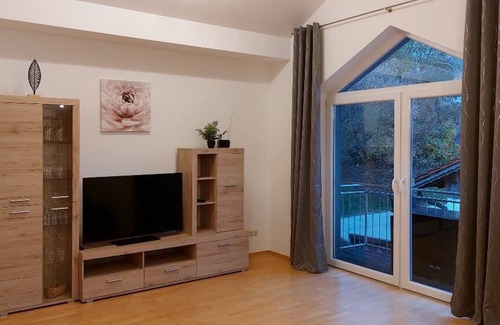 Breitenberg Apartment | Luxuriöse Ferienwohnung mit Badewanne und Balkon