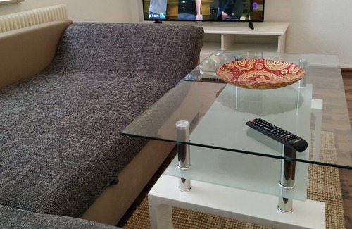 Rath Apartment | Luxuriöse Messe- und Ferienwohnung