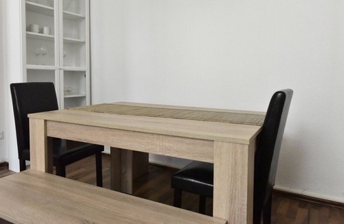 Rath Apartment | Luxuriöse Messe- und Ferienwohnung