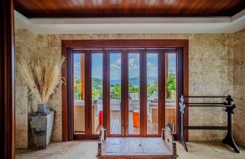 Choeng Thale Villa | Luxuriöse Villa in Surin mit Pool