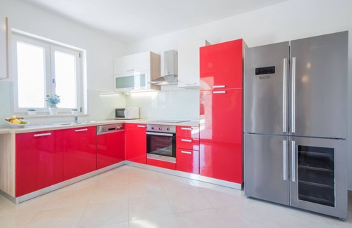Brgod Villa | Luxuriöse Villa mit Beheiztem Pool, 2km zum Strand