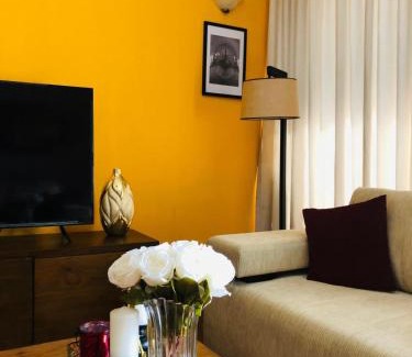 Madiwela Apartment | Luxurious Fully Furnished Apartment for Rent at 2000 Plaza, Colombo