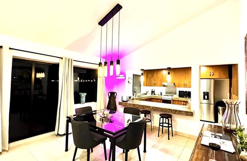 San Antonio Tlayacapan Apartment | Luxurious Ajijic 2 Bedroom House - Amazing Patio - Centrally Located