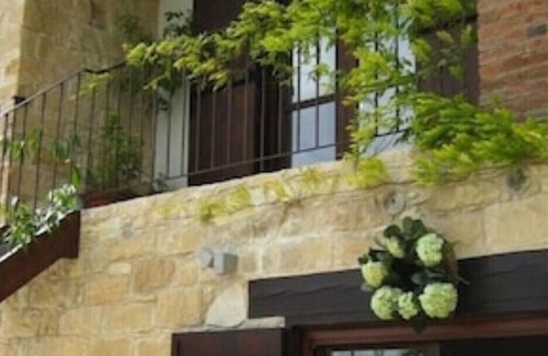 Vouni House | Luxurious 1 bed property in the mountain village of Vouni, with own private pool
