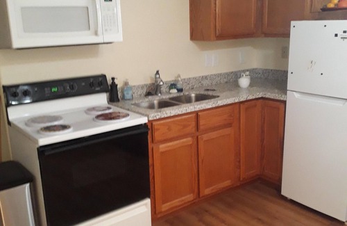 Tempe House | Luxurious 1 bedroom 1 bathroom with full kitchen