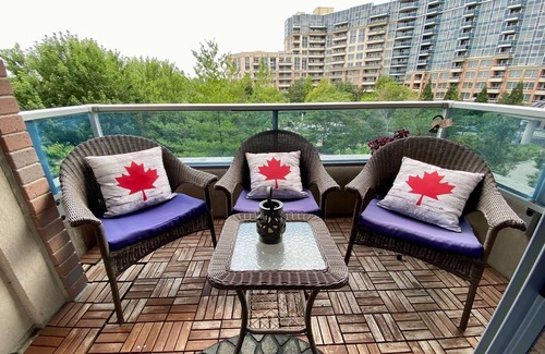 Markham Condo | Luxurious 1BDR Condo