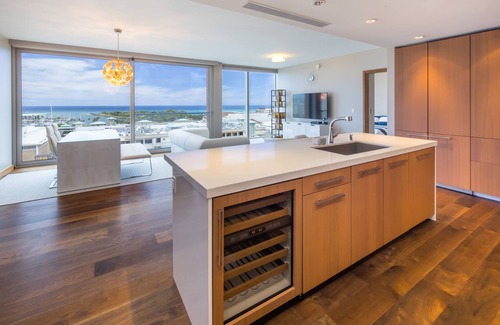 Ala Moana Condo | Luxurious 2.5 Bedroom Unit with Panoramic Ocean View in ONE Ala Moana
