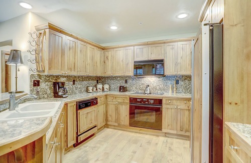Beaver Creek Condo | Luxurious 2 Bd With Lift View In Beaver Creek 2 Bedroom Condo by RedAwning