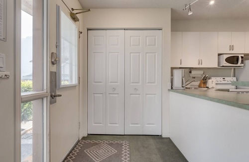 Canadian Rockies House | Luxurious 2 bed Mountain Retreat Renovated With Gorgeous Decor