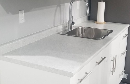 Winnipeg House | Luxurious 2 bedroom basement suit.
