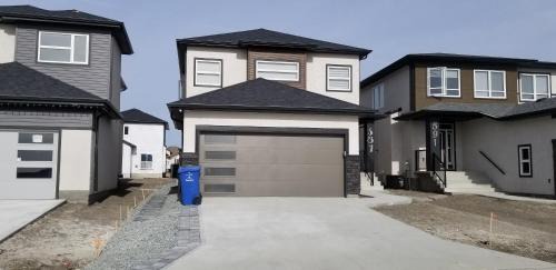 Winnipeg House | Luxurious 2 bedroom basement suite