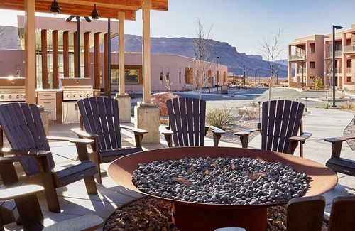 Moab Condo | Luxurious 2-bedroom condo with pool, fitness room, WiFi in Magical Moab