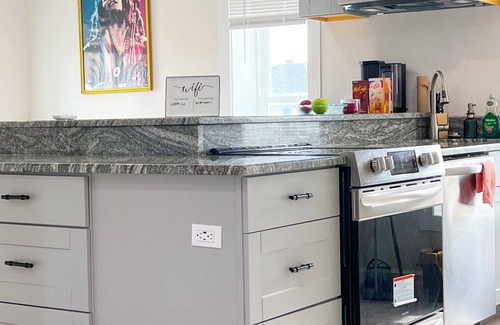 Fall River Apartment | Luxurious 2-Bedroom in Fall River Stay