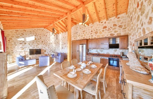 Patara House | Luxurious 2 Bedroom Villa with Stunning Sea views