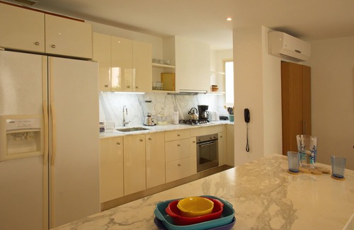 Cartagena Walled City Apartment | Luxurious 2 Bedroom Apartment in Historic City of Cartagena