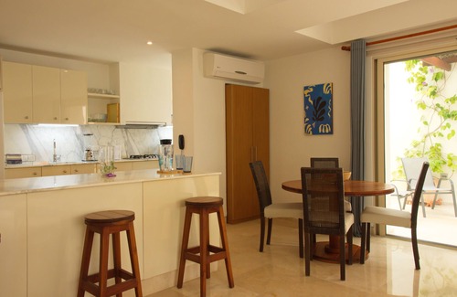 Cartagena Walled City Apartment | Luxurious 2 Bedroom Apartment in Historic City of Cartagena