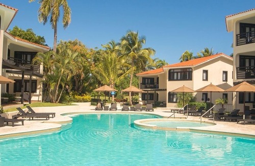 Los Brazos House | Luxurious 2 Bedroom Royal Suite