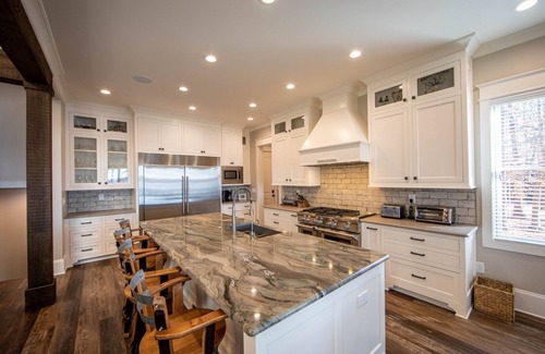 Lake Oconee House | Luxurious 2019-5 Bedroom Lakefront Home. Available April 1-15, 2025