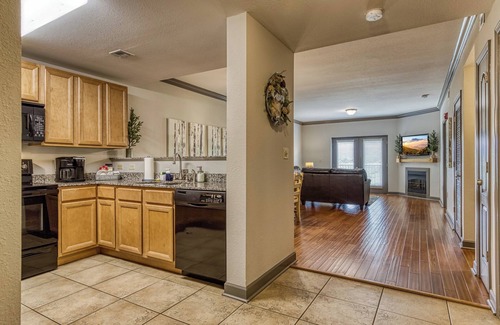 Pigeon Forge Condo | Luxurious 2Bed 2Bath Condo Mountain Views Virtual Check-In