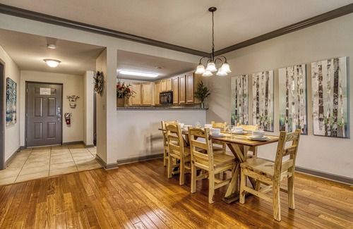 Pigeon Forge Condo | Luxurious 2Bed 2Bath Condo Mountain Views Virtual Check-In