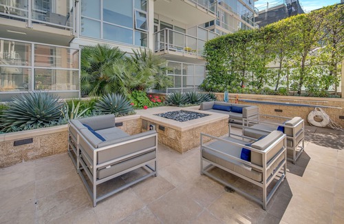 East Village Apartment | Luxurious 2BR/2BA High-Rise in East Village – Walk to Petco Park & Gaslamp
