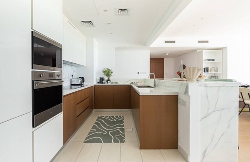 Saadiyat Cultural District Apartment | Luxurious 2BR Beachfront Apt in Al Saadiyat!