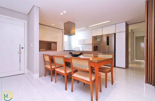 Leblon Apartment | Luxurious 3 bdrm apartment in Leblon for 8 people