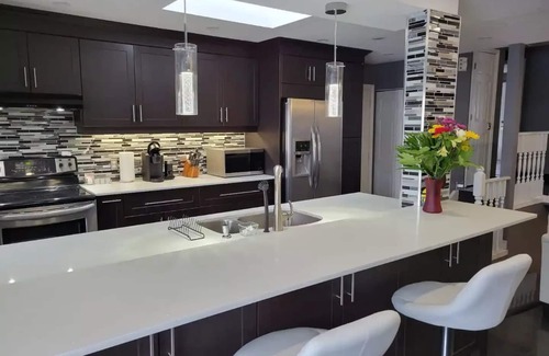 White Oaks House | Luxurious 3 Bed, 2 Bath Home with Heated pool.