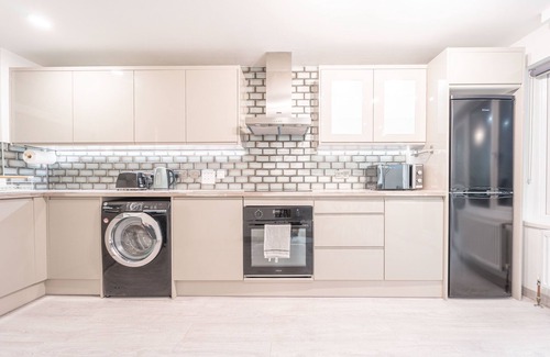 Fitzrovia Apartment | Luxurious 3 Bedroom Flat Covent Garden, Central London
