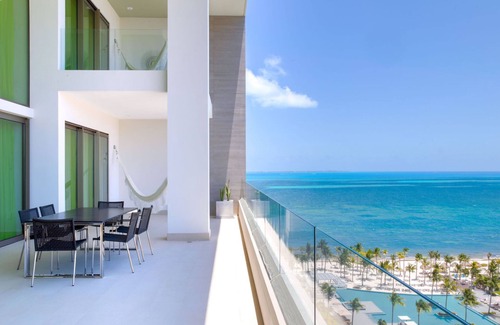 Playa Mujeres House | Luxurious 3 bedroom loft, 3 levels of living space including rooftop jacuzzi!