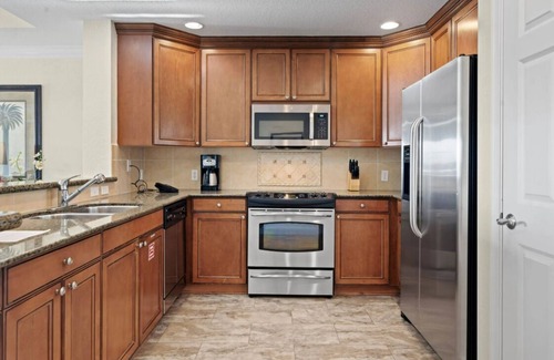 Reunion Condo | Luxurious 3-bedroom Oasis Neighboring Disney