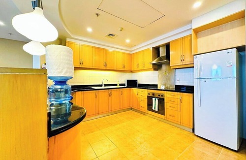 Manama Apartment | Luxurious 3-Bedroom Sea View