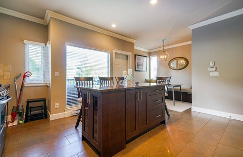 Delta House | Luxurious 3 Bedroom Townhouse in Lovely Ladner BC!