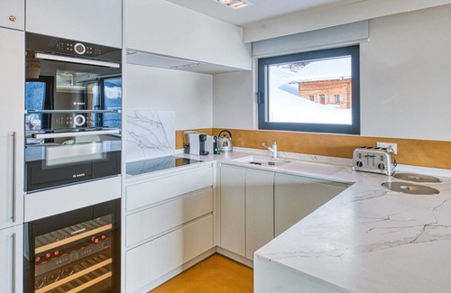 Levron Ski Chalet | LUXURIOUS 3 BR COTTAGE IN LE LEVRON