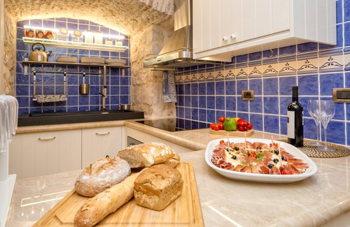 Hvar Old Town Villa | Luxurious 3-story late 15th century house in Old Town Hvar historic core