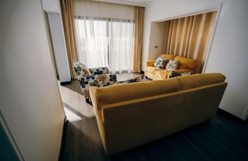 As-Sajil Apartment | Luxurious 320m2 BalconyView Nile