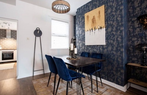 Ormeau House | Luxurious 4-Bed Townhouse in the Heart of Belfast