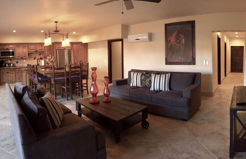 El Medano Ejidal Condo | Luxurious 4 Bedroom Condo in Downtown Cabo and Medano Beach
