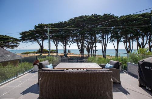 St Leonards House | Luxurious 4 Bedroom House with Stunning Beach view in St Leonards