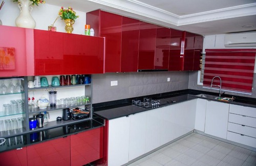 Abuja Apartment | Luxurious 4 Bedroom Duplex - 24Hrs Electricity & Security, WIFI