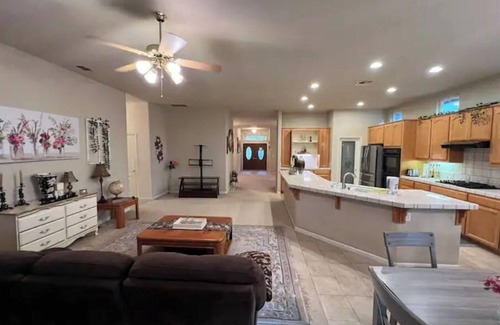 Turlock House | Luxurious 4-bedroom home with patio