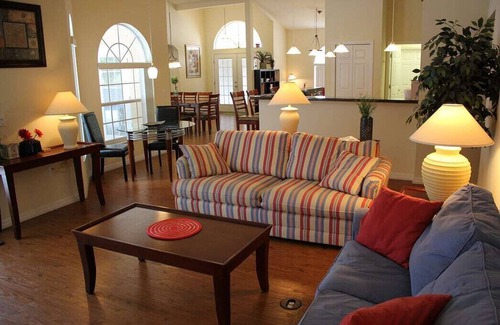 Hernando Villa | Luxurious 4 Bedroom Villa Pearl