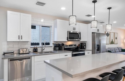 Little Haiti Apartment | Luxurious 4BR Miami Home With Large Patio & Outdoor Space!