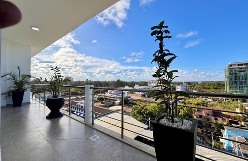 Mombasa Apartment | Luxurious 5 bedroom penthouse