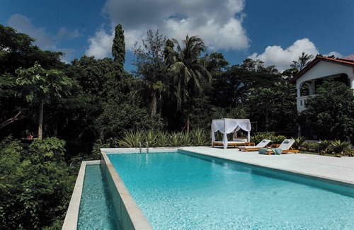 Mbweni Villa | Luxurious 5-bedroom villa with private swimming pool in marvelous Zanzibar