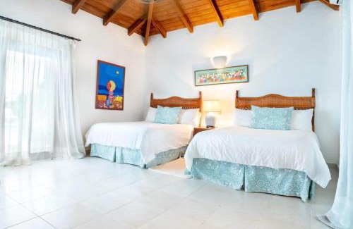 Los Lagos Villa | Luxurious 5-bedroom Villa Oasis in Casa de Campo