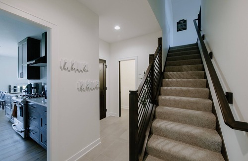Rochester House | Luxurious 5-BR Retreat with Gym & Game Area