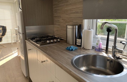 Groot Valkenisse House | Luxurious 5-person holiday chalet in Valkenisse 100 meters from the beach